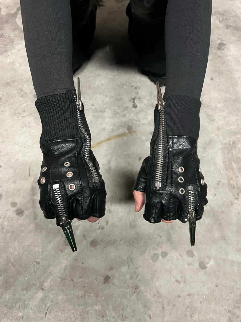 25SS“WOR”DOUBLE ZIP STRUCTURE LAYERED GLOVES