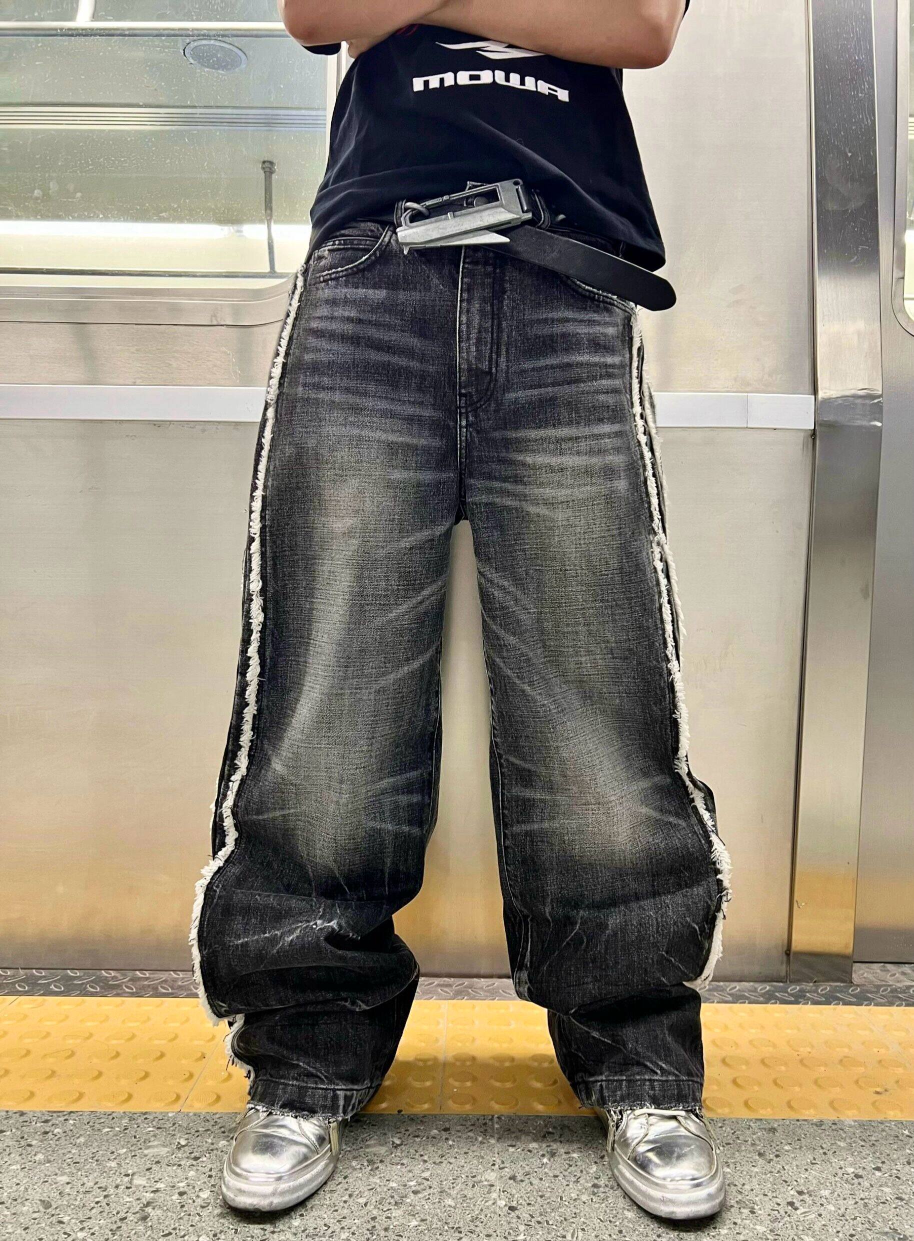 Lightning Washed Frayed Hem Jeans