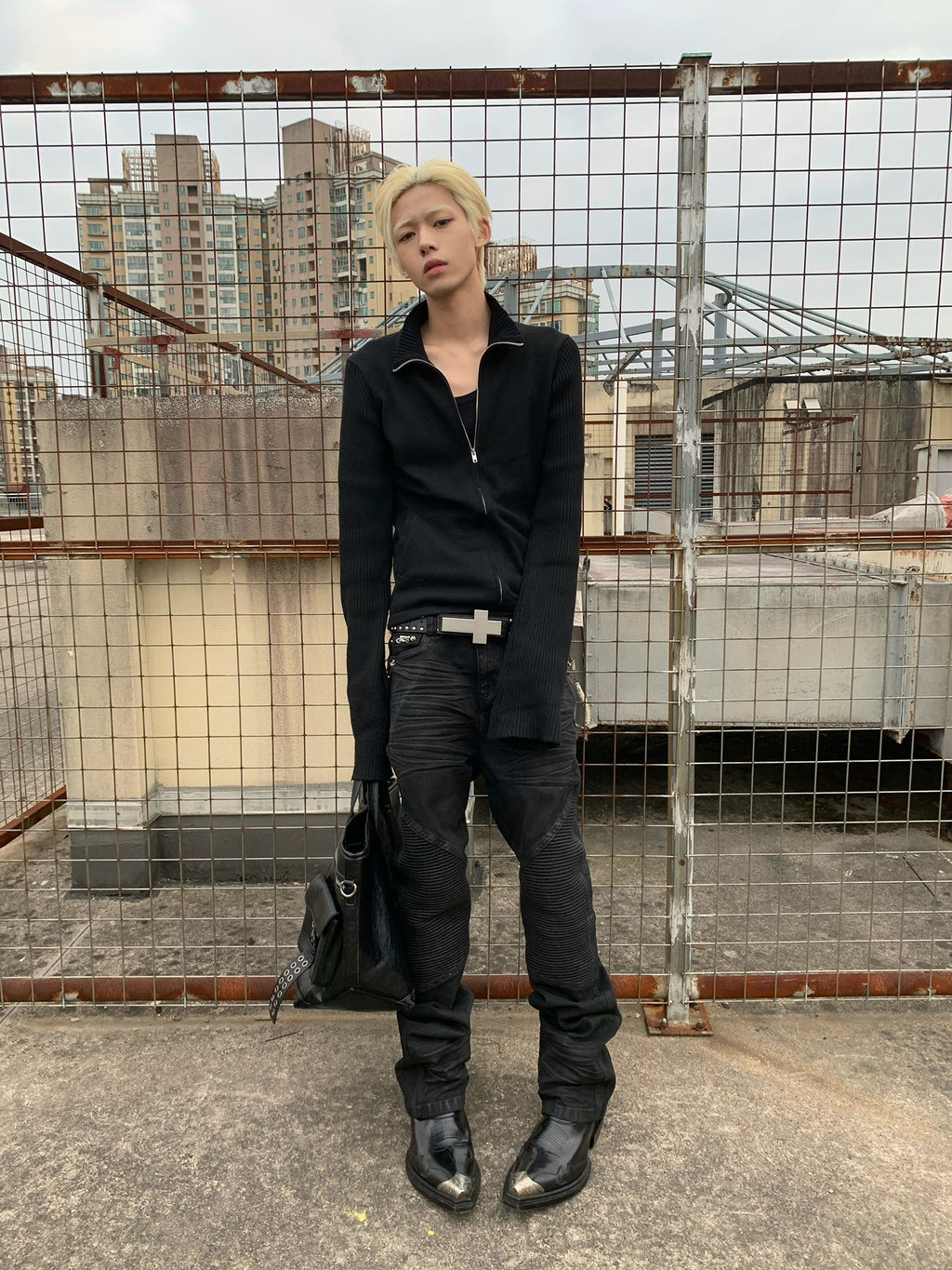 "╋" Cracked Leather Rivet Belt