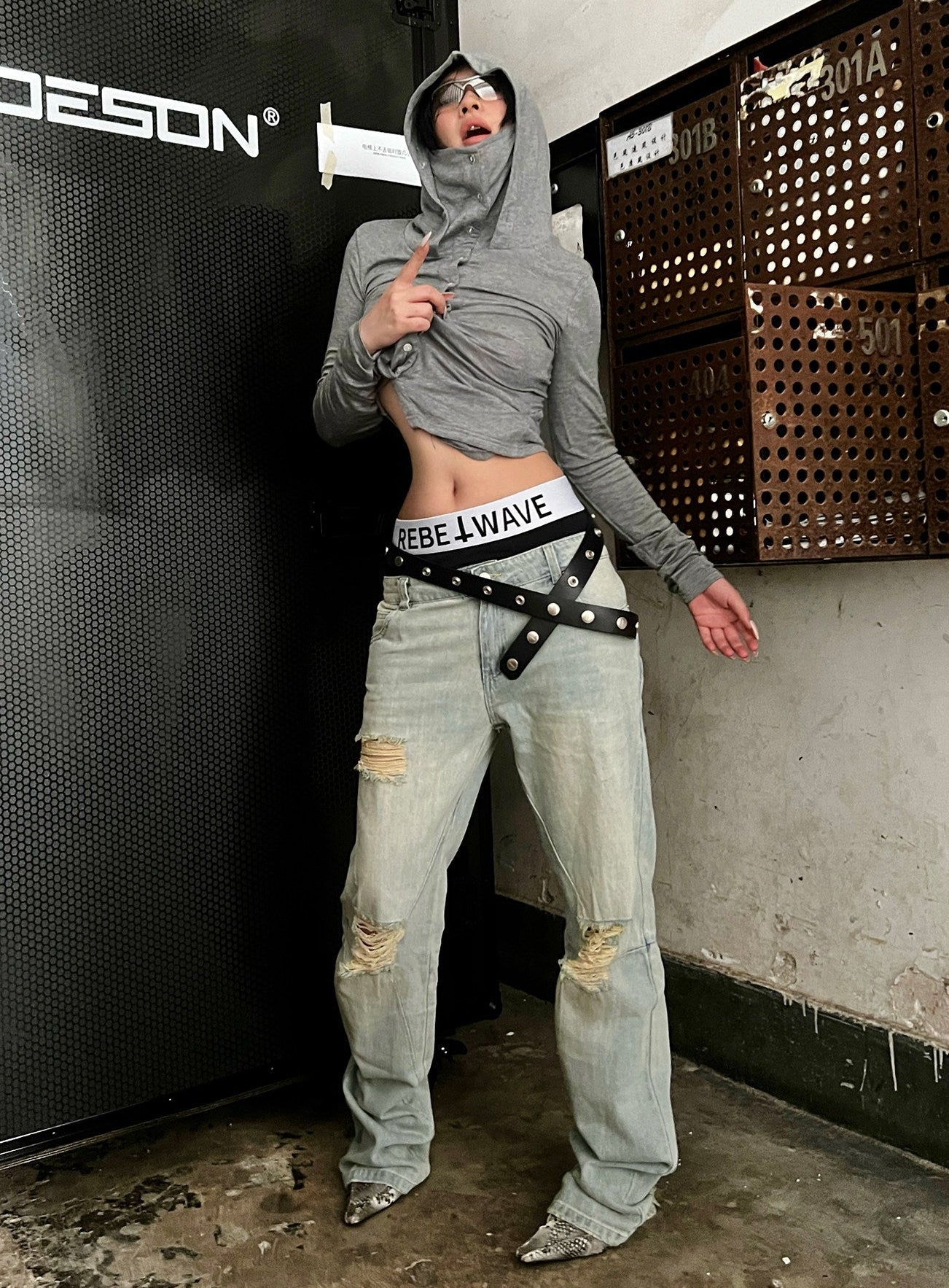 "SØL" Rivet Button Belt
