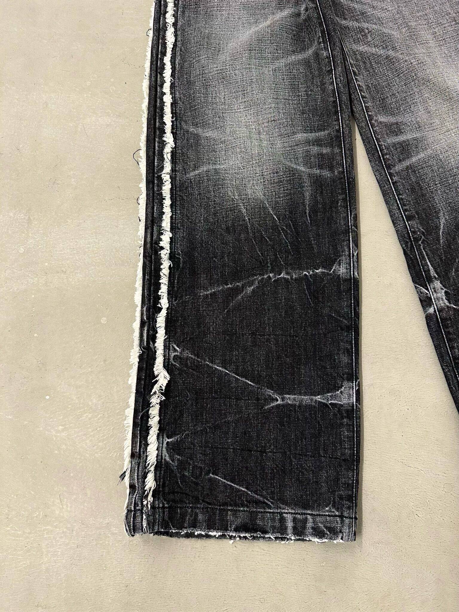 Lightning Washed Frayed Hem Jeans