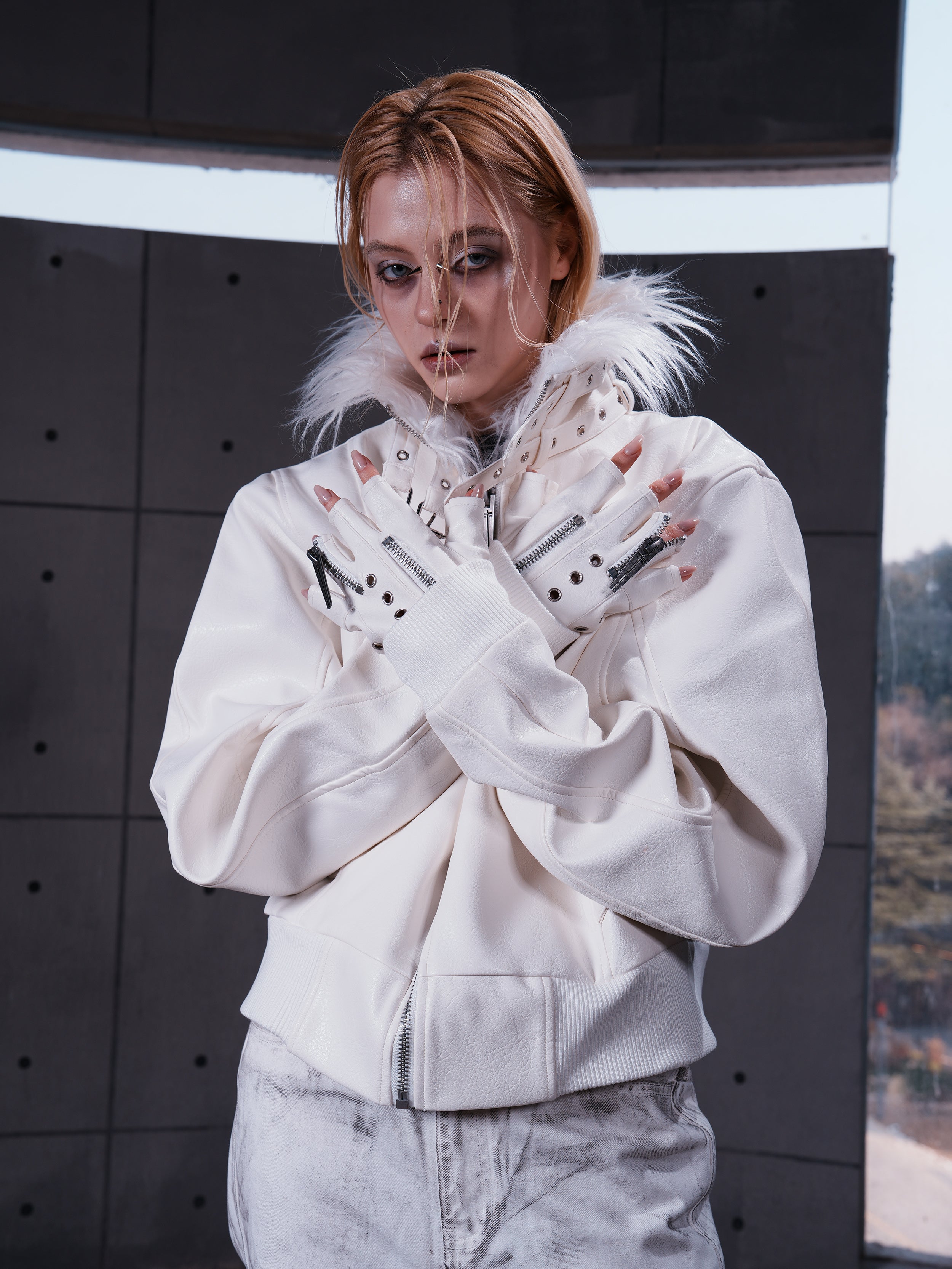 White Double-Zipper Layered Gloves