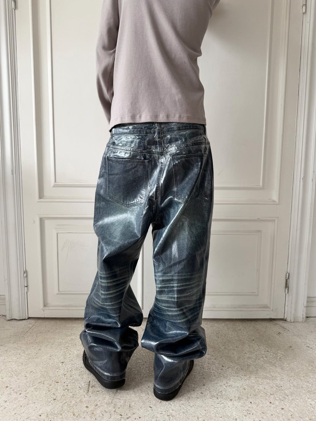 Wax‑Coated Blue Gel 3D Whisker Wide‑Leg Straight‑Fit Jeans