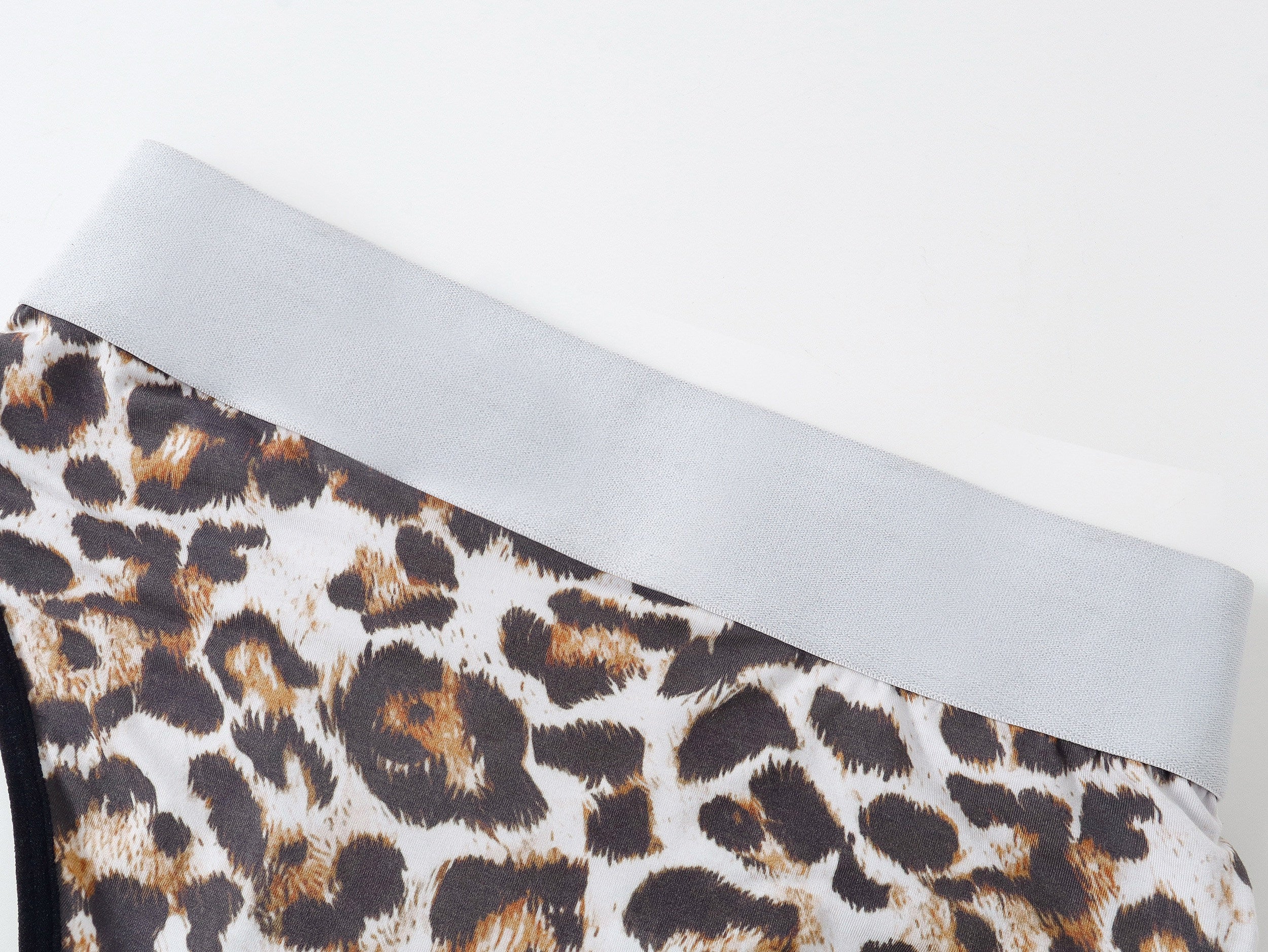 Women's Leopard Print Modal Ice Silk Briefs, Quick Dry Antibacterial Underwear