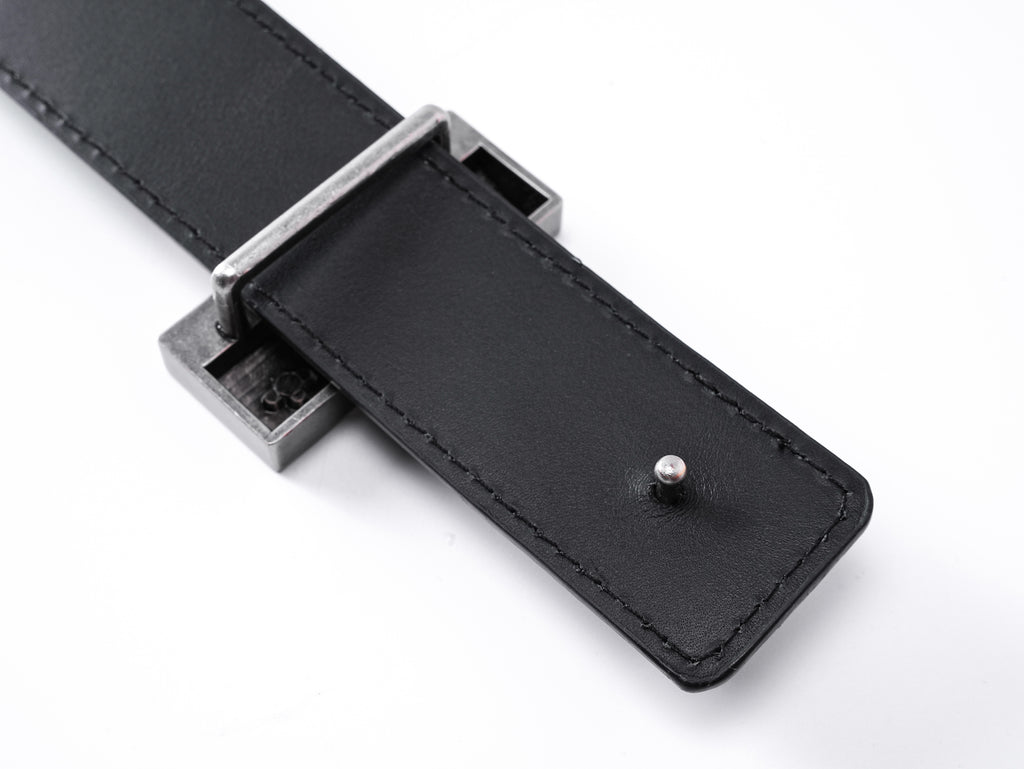 "╋" Cracked Leather Rivet Belt